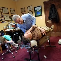 Levine, Arthur D. DC - Family Chiropractic Center