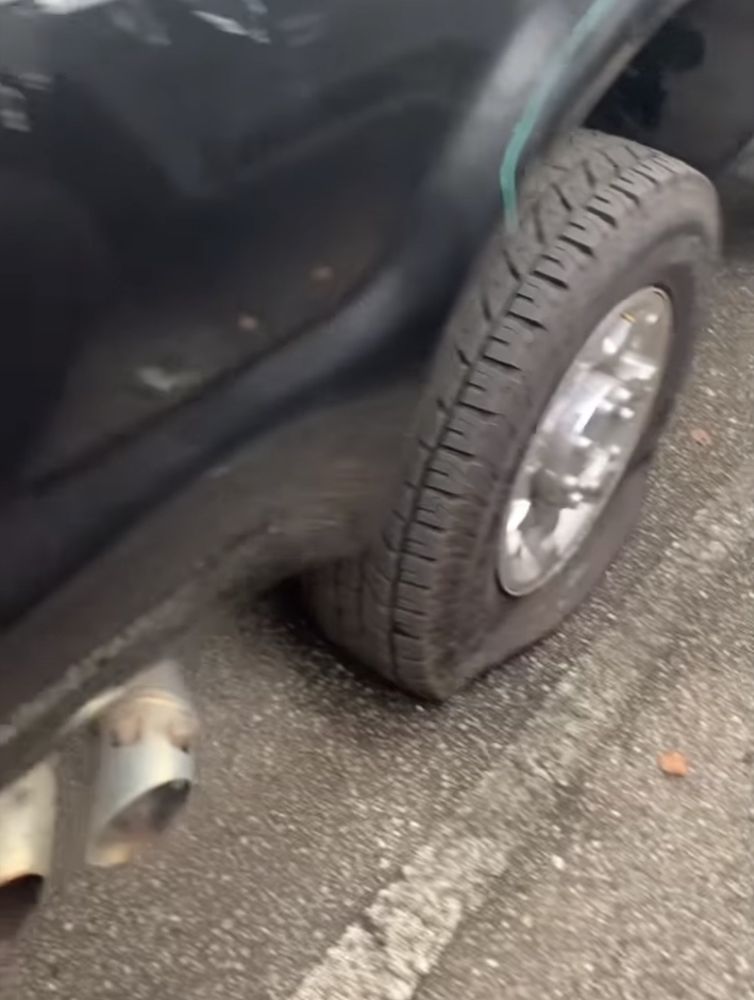 SLEEK AUTO SALES Updated July 2024 15 Photos 3232 Kitty Hawk Rd