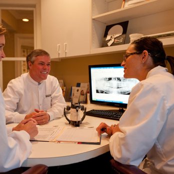 Hunt & Hunt Dentistry - discussing a case - General Dentistry Near Me - Rocky Mount, North Carolina Hunt & Hunt Dentistry - discussing a case - General Dentistry Near Me - Rocky Mount, North Carolina