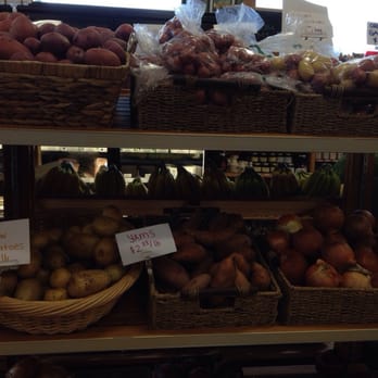 Crampton's Market - a variety of fruits and vegetables - Fruits & Veggies Near Me - Headingley, Manitoba Crampton's Market - a variety of fruits and vegetables - Fruits & Veggies Near Me - Headingley, Manitoba