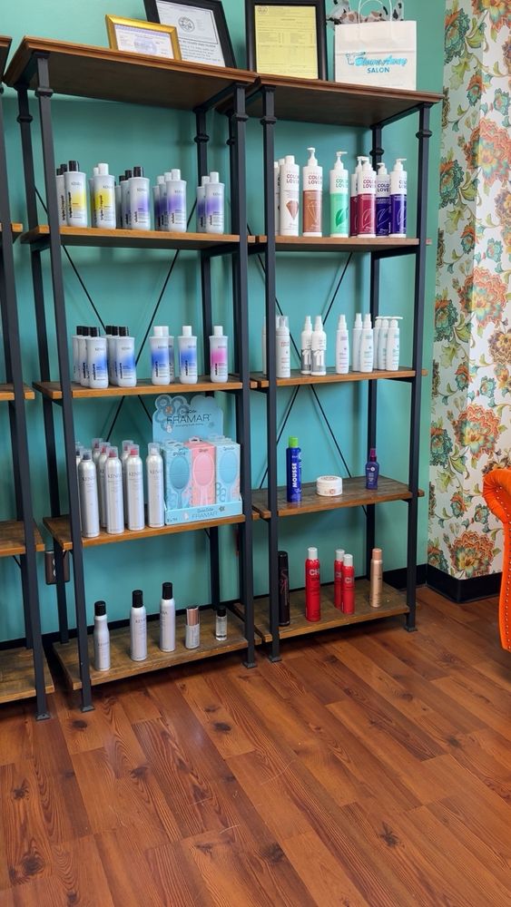 Blown Away Salon Logo