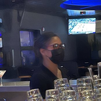 Yard House - Bartender from hell - New American Near Me - Springfield, Virginia