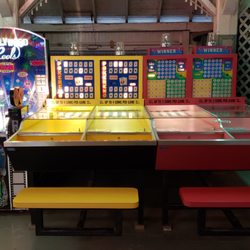 Roaring Creek Saloon - Arcade machines.