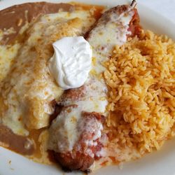 El Dorado Restaurant - Chicken enchilada, Chile relleno lunch special
