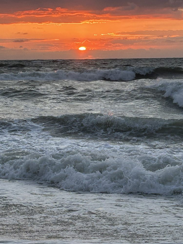 Main Beach Image