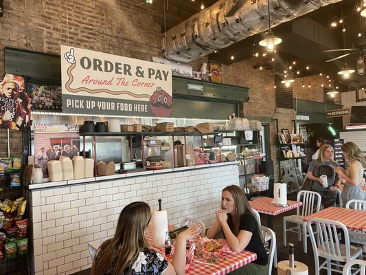 Little Hats Market by null Little Hats Market by null