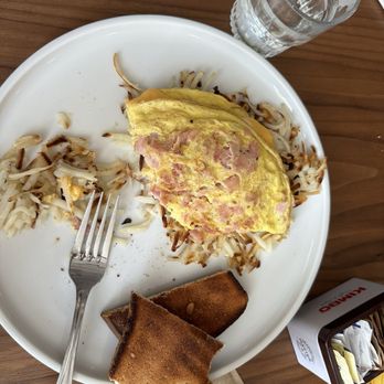 Bar Luca - Ham and cheese omelette. Gluten free toast - Cocktail Bars Near Me - Miami Beach, Florida