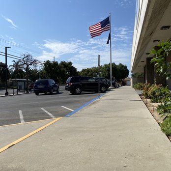 US Post Office - USA flag out front - Post Offices Near Me - Fresno, California US Post Office - USA flag out front - Post Offices Near Me - Fresno, California