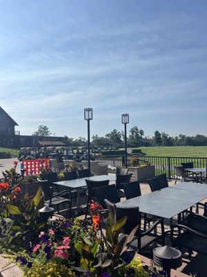 Madden's On Gull Lake by null