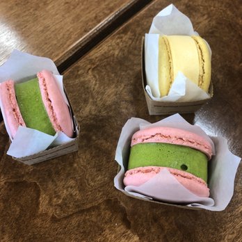 Poke Bar - Green tea and mango macaron ice cream - Poke Near Me - Peoria, Arizona Poke Bar - Green tea and mango macaron ice cream - Poke Near Me - Peoria, Arizona