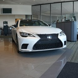 Crabtree Lexus