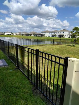 Fences and Gates - With 7 years of experience, Fences and Gates, Chain Link, Wood, Aluminum , VInyl Fences,  Free Estimates