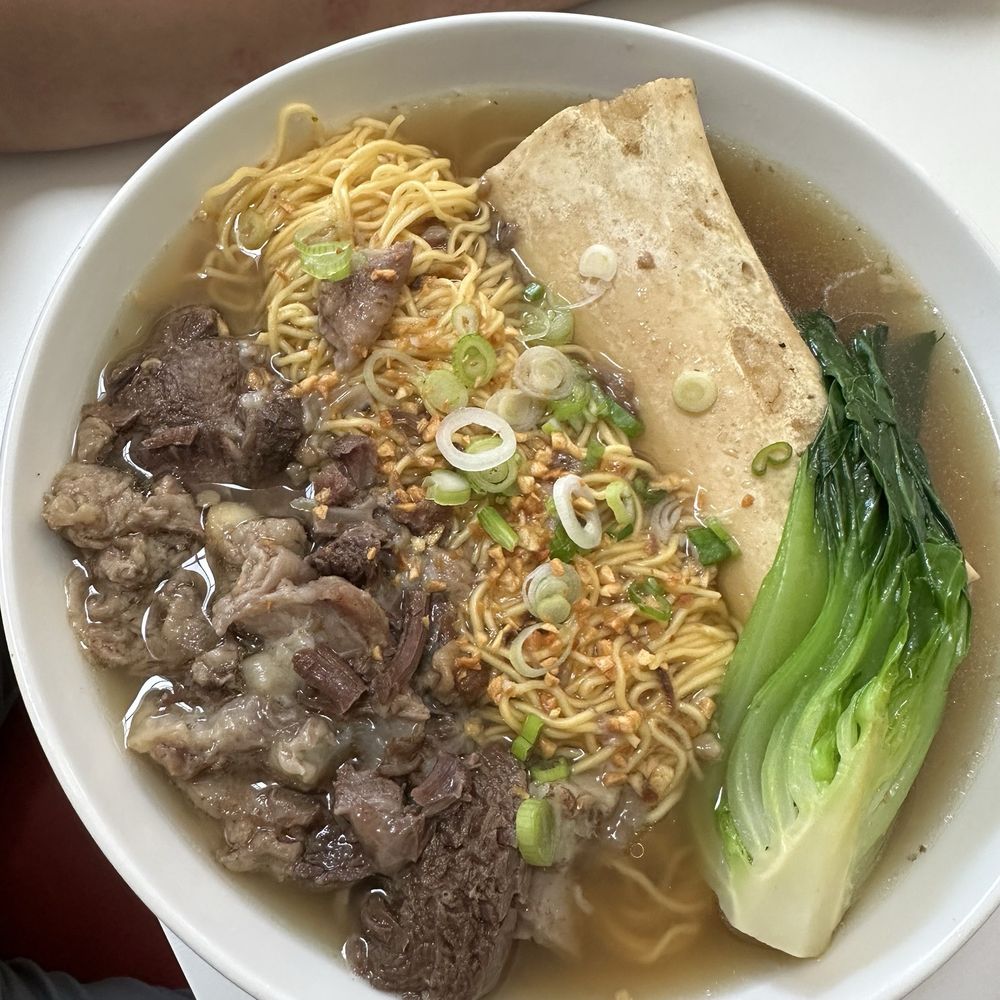 Mo Nina's Filipino Restaurant - Beef mami soup - Mexican Near Me - Northridge, California Mo Nina's Filipino Restaurant - Beef mami soup - Mexican Near Me - Northridge, California