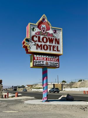 World-Famous The Clown Motel by null