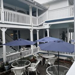 Bayfront Westcott House Bed and Breakfast - Patio area