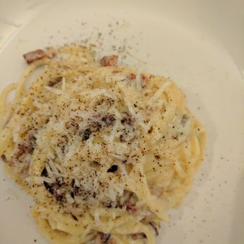Gocciolina - Spaghetti carbonara - Italian Near Me - Durham, North Carolina Gocciolina - Spaghetti carbonara - Italian Near Me - Durham, North Carolina