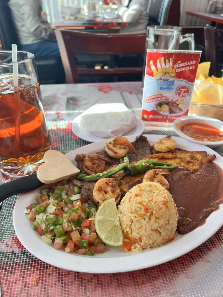 El Tio Restaurant Y Tienada