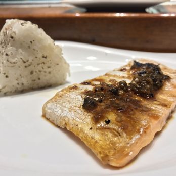 Nicksan - Grilled salmon with spicy Serrano sauce & smoke rice - Japanese Near Me - Cabo San Lucas, BCS Nicksan - Grilled salmon with spicy Serrano sauce & smoke rice - Japanese Near Me - Cabo San Lucas, BCS