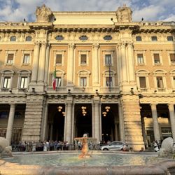 Galleria Alberto Sordi - Outside from across the street