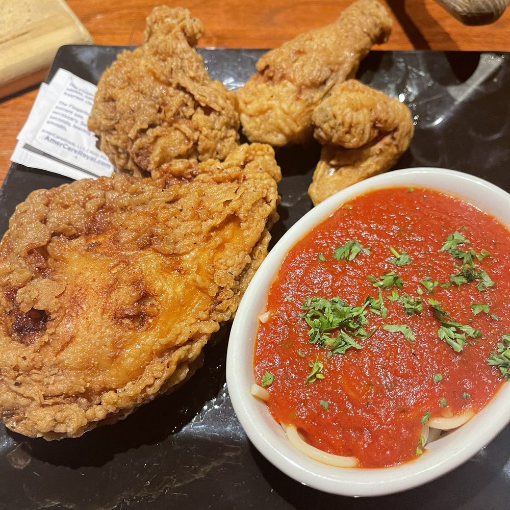 Chicago Speakeasy - Dizzy Millies Crispy Fried Chickenchicken - New American Near Me - Des Moines, Iowa Chicago Speakeasy - Dizzy Millies Crispy Fried Chickenchicken - New American Near Me - Des Moines, Iowa