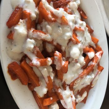 Highlander's Grill - Blue Cheese Fries - American Near Me - Hickory Hills, Illinois