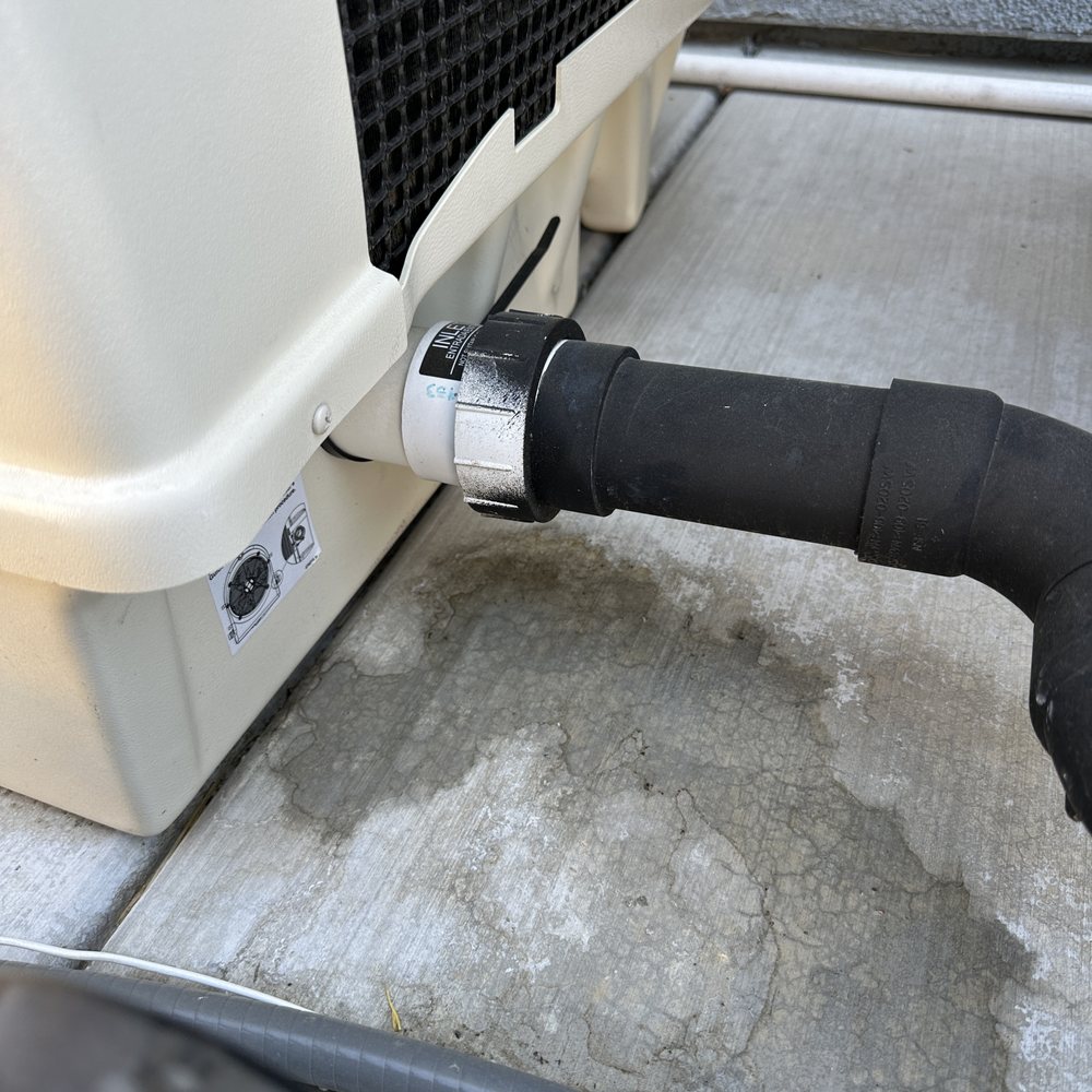 Courage Pools - Heat pump leaking - Swimming Pools Near Me - Newcastle, California Courage Pools - Heat pump leaking - Swimming Pools Near Me - Newcastle, California