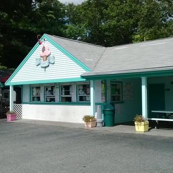 Perry'S Last Stand C - the outside of the restaurant - Ice Cream & Frozen Yogurt Near Me - Wareham, Massachusetts