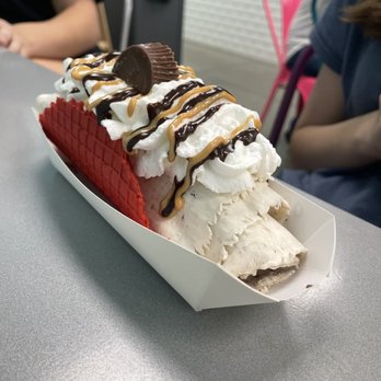 Sweet Rolled Tacos Belton - Reese's ice cream - Ice Cream & Frozen Yogurt Near Me - Belton, Texas Sweet Rolled Tacos Belton - Reese's ice cream - Ice Cream & Frozen Yogurt Near Me - Belton, Texas