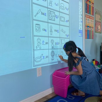 Little Scholar - Building essential skills through vertical writing - Preschools Near Me - Newark, California