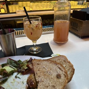Dive Bar LIC - Steak & Eggs - Dive Bars Near Me - Astoria, New York