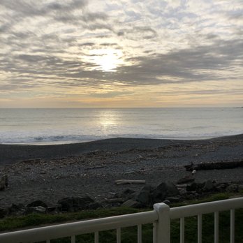 Beachfront Inn - View from our balcony - Hotels Near Me - Brookings, Oregon Beachfront Inn - View from our balcony - Hotels Near Me - Brookings, Oregon
