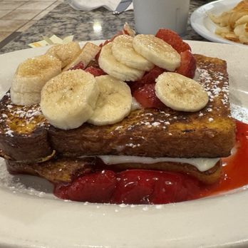 City Line Diner - Berry & banana French toast - Diners Near Me - Harrisburg, Pennsylvania City Line Diner - Berry & banana French toast - Diners Near Me - Harrisburg, Pennsylvania