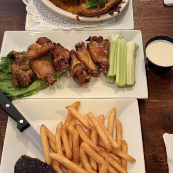Mulligan's Restaurant & Pub - American Near Me - Manchester, Vermont Mulligan's Restaurant & Pub - American Near Me - Manchester, Vermont