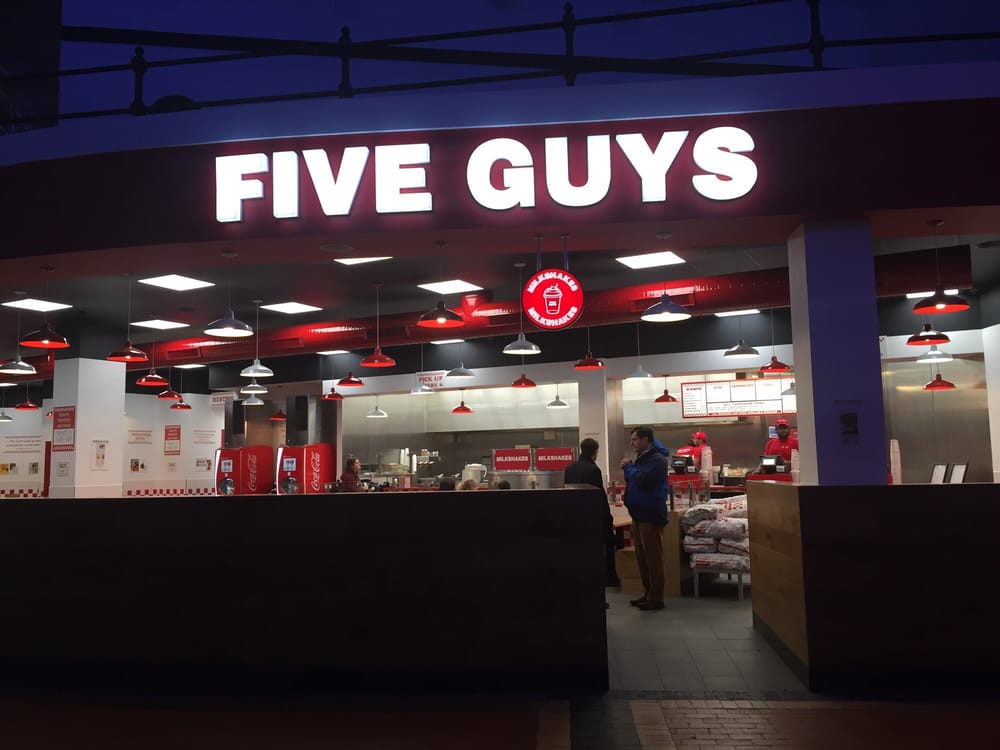 FIVE GUYS Hemingway Road, Cardiff Wales, Cardiff, United Kingdom