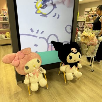 サンリオワールドギンザ - Updated July 2025 - 234 Photos & 27