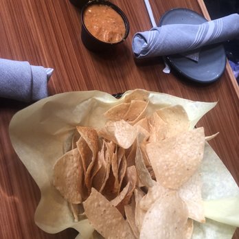 Vidorra - Complimentary chips and salsa - Mexican Near Me - Dallas, Texas Vidorra - Complimentary chips and salsa - Mexican Near Me - Dallas, Texas