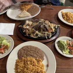 Celaya Mexican Restaurant - Combo Fajitas for two
