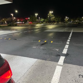 Costco Gasoline - No line on weekday before closing - Gas Stations Near Me - Fremont, California