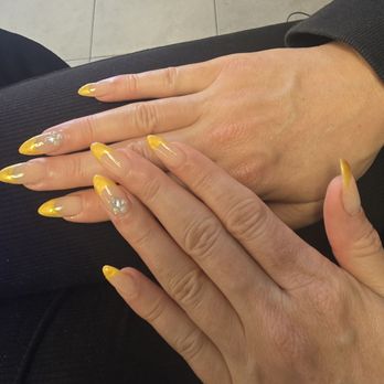 Lovely Nails & Spa - Medium stiletto, gold tips with diamond design - Nail Salons Near Me - Huntington Beach, California Lovely Nails & Spa - Medium stiletto, gold tips with diamond design - Nail Salons Near Me - Huntington Beach, California