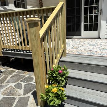 Hammer & Nails Construction - Porch railing - General Contractors Near Me