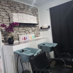 Onyx beauty and barber lounge - Back bar area.....
