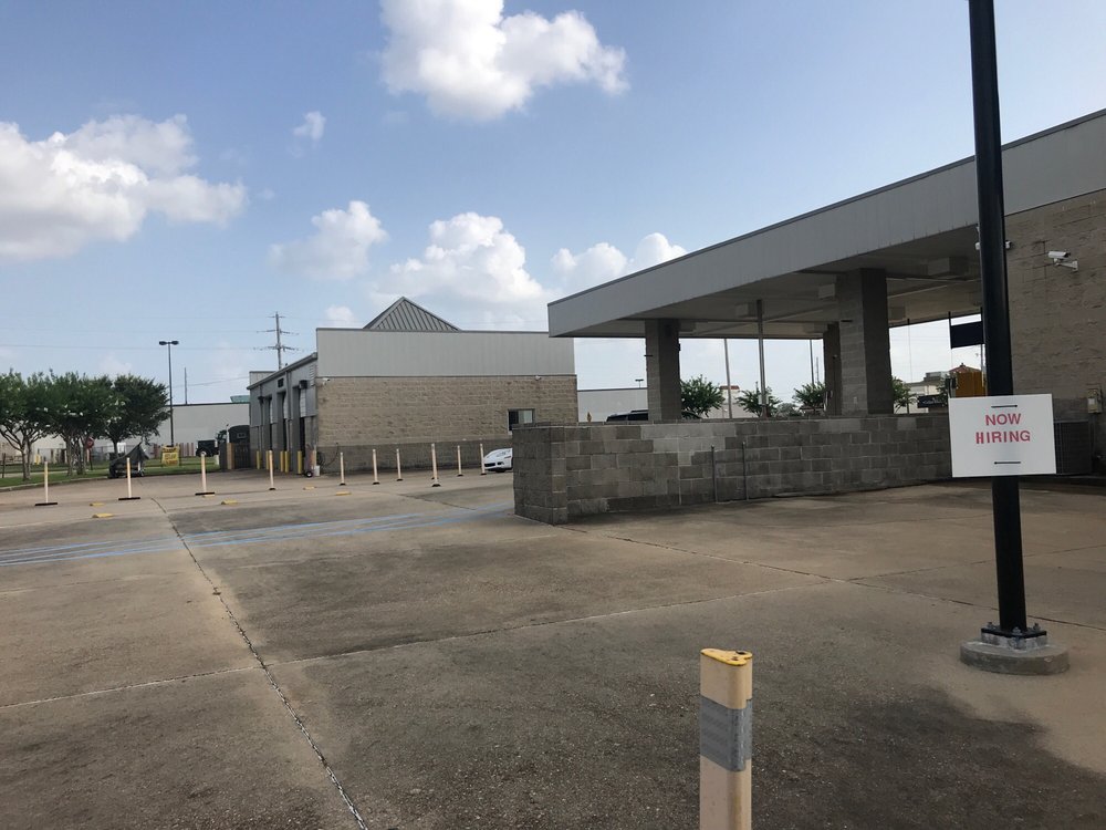 PERFORMANCE CAR WASH & LUBE CENTER Updated September 2024 10 Photos & 24 Reviews 6150 Roma