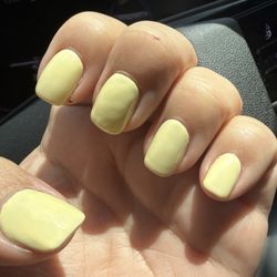 Quality Nails & Spa - Lumpy nail polish