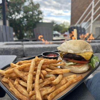 Copper State Brewing - Dousman Street Burger - Breweries Near Me - Green Bay, Wisconsin