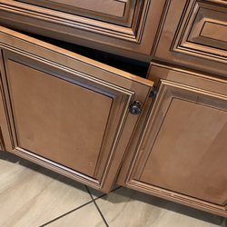 Eagle's Nest Beach Resort - Kitchen cabinets falling off the hinges