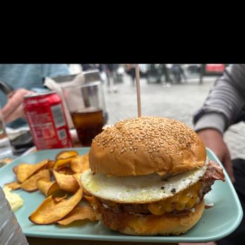The Traveller Caffé - Cafes Near Me - Porto, 13