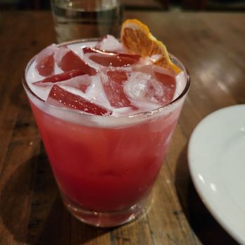 The Pomeroy - Astoria sunrise mocktail - New American Near Me - Astoria, New York