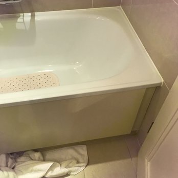 Corinthia Hotel Prague - Step up was about 18 inches with no grab bar - Hotels Near Me - Prague, Puerto Rico