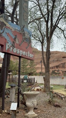 Hole 'N' The Rock by null