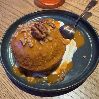 Le Lert - Thai Near Me - Toronto, Ontario